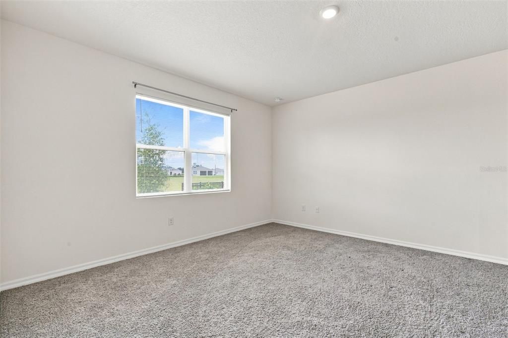 For Rent: $2,300 (4 beds, 2 baths, 2031 Square Feet)