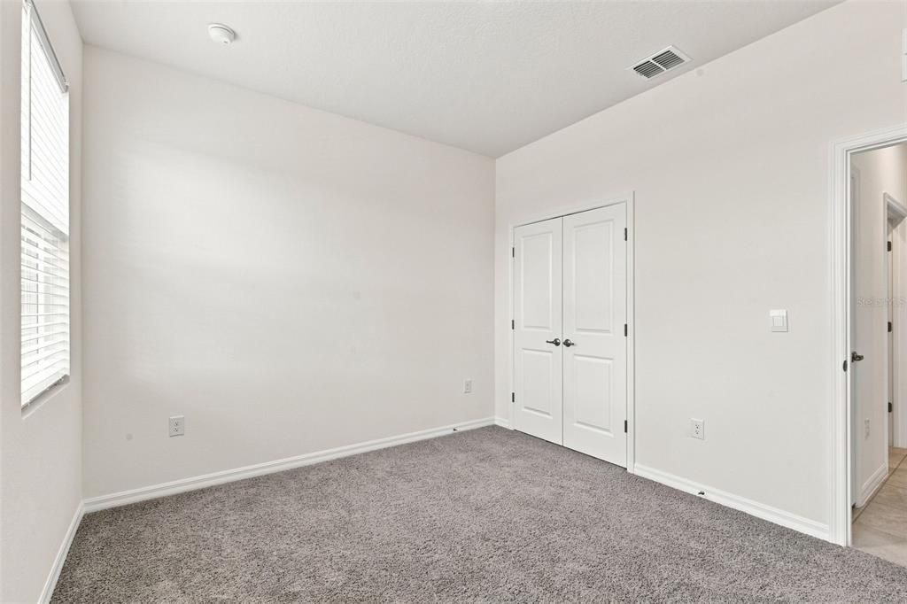For Rent: $2,300 (4 beds, 2 baths, 2031 Square Feet)
