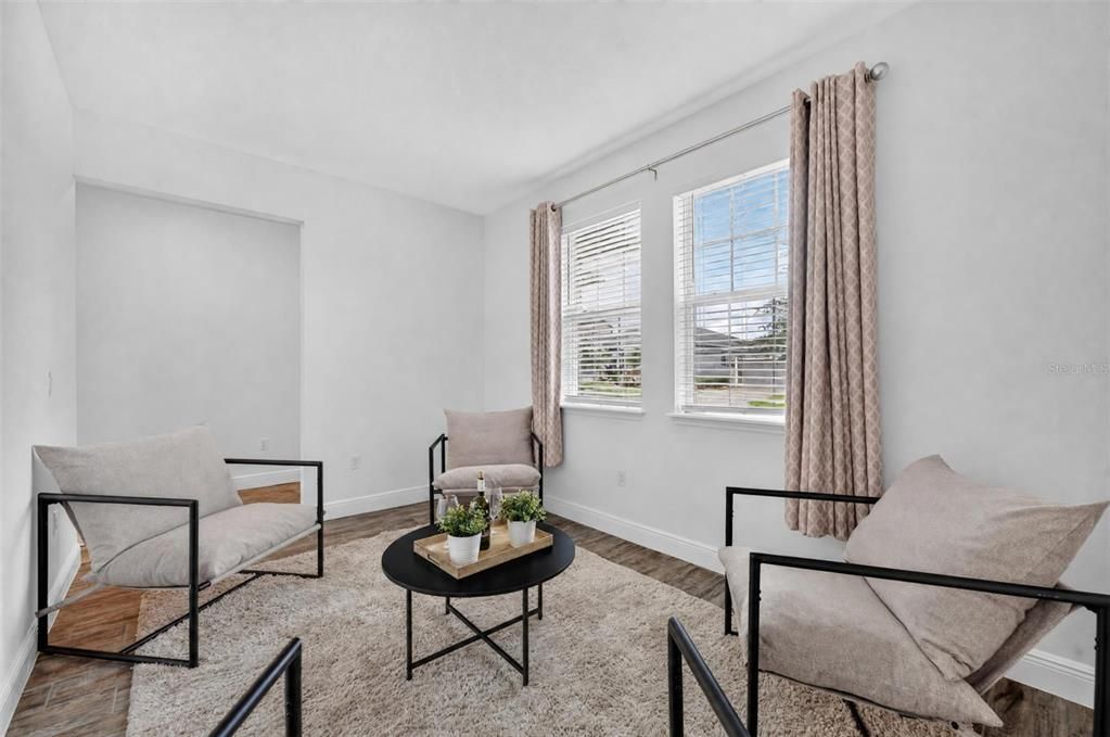 For Sale: $325,000 (3 beds, 2 baths, 1644 Square Feet)