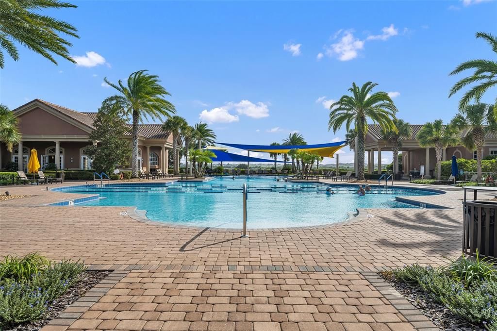 For Sale: $325,000 (3 beds, 2 baths, 1644 Square Feet)