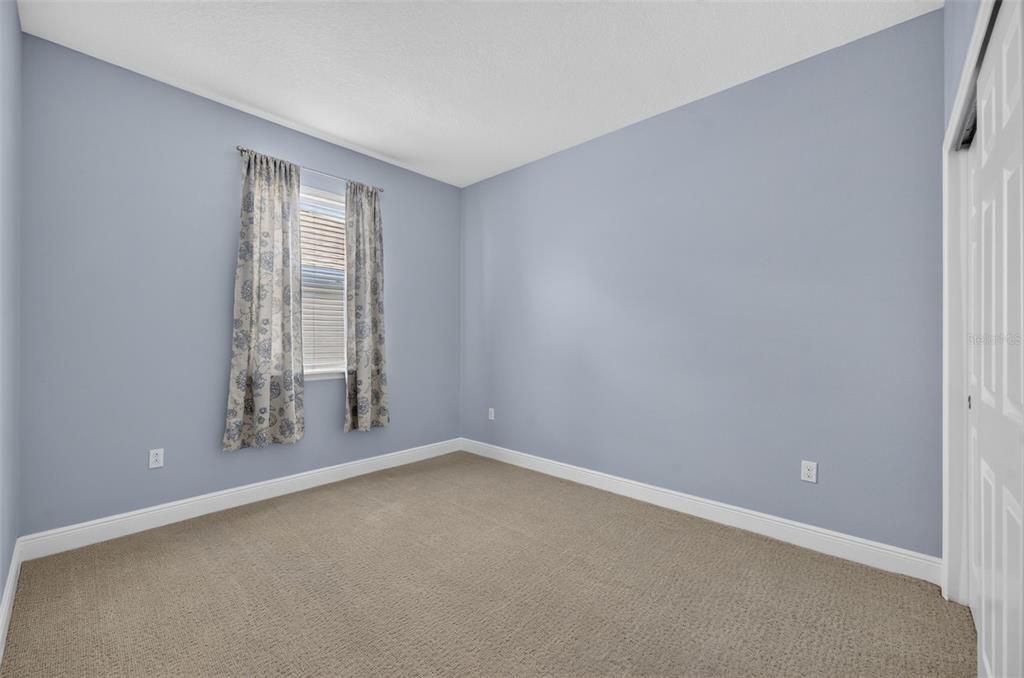For Sale: $325,000 (3 beds, 2 baths, 1644 Square Feet)