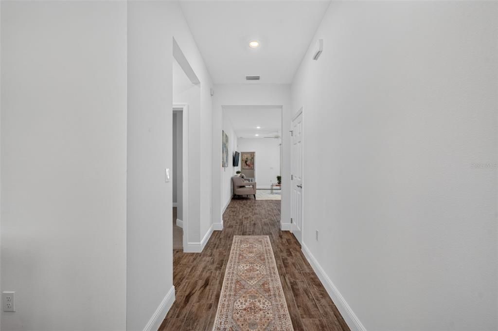 For Sale: $325,000 (3 beds, 2 baths, 1644 Square Feet)