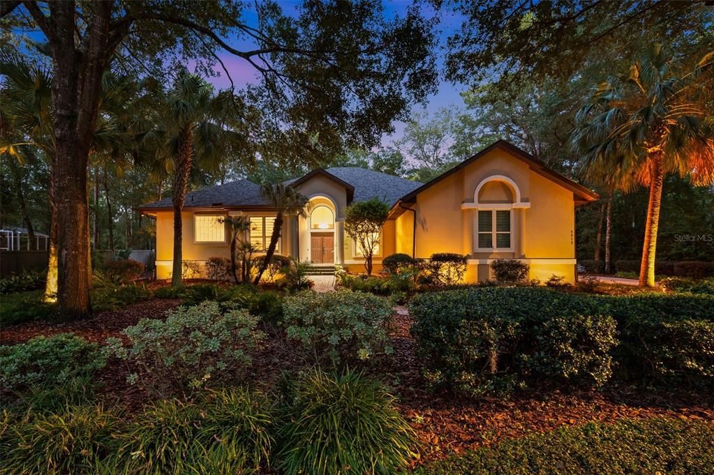 En Venta: $879,000 (5 camas, 3 baños, 2797 Pies cuadrados)