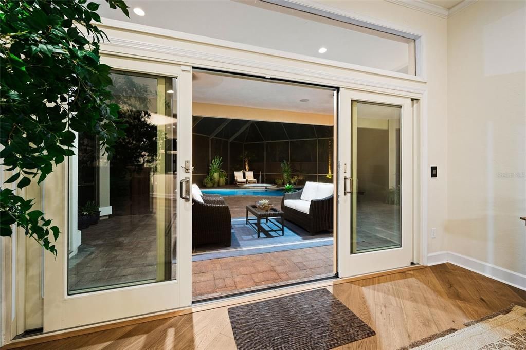 En Venta: $879,000 (5 camas, 3 baños, 2797 Pies cuadrados)