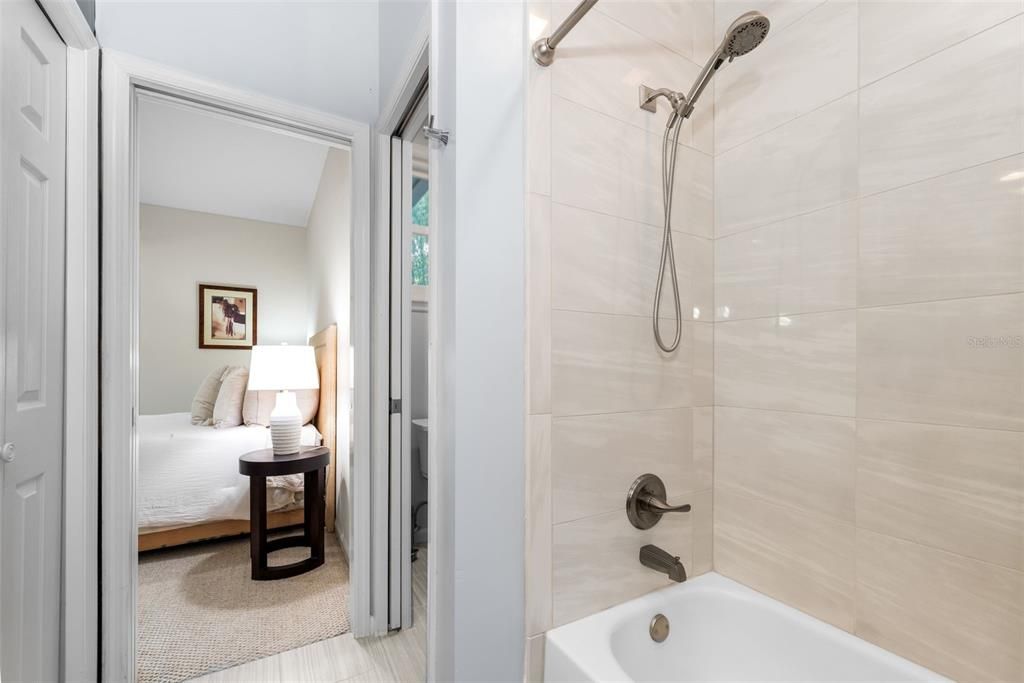 En Venta: $879,000 (5 camas, 3 baños, 2797 Pies cuadrados)