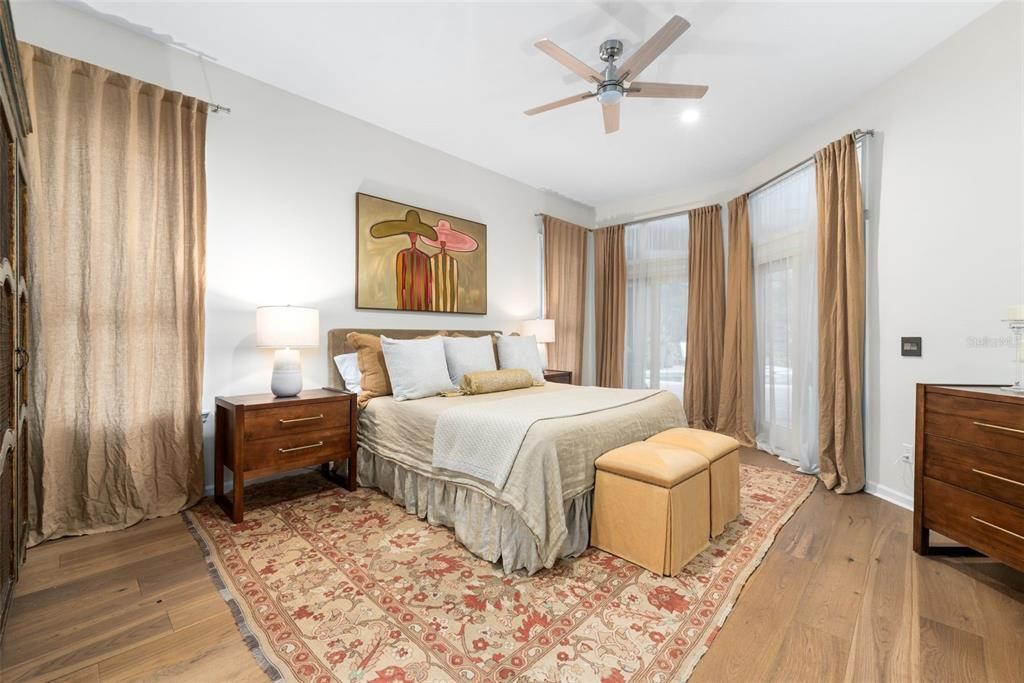 En Venta: $879,000 (5 camas, 3 baños, 2797 Pies cuadrados)