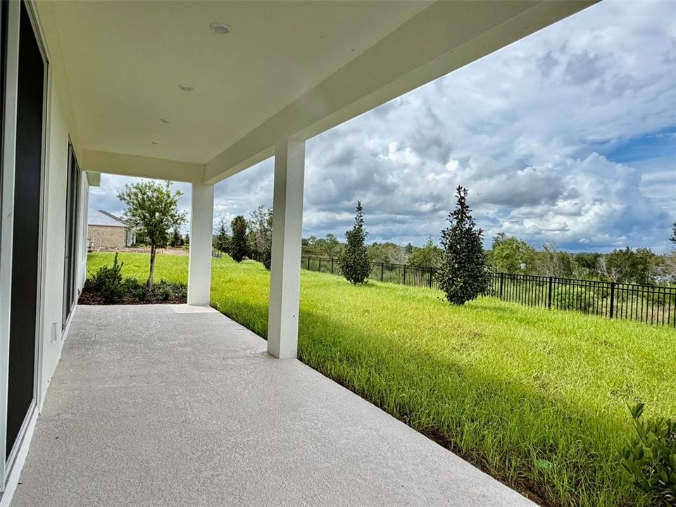 For Sale: $995,000 (6 beds, 5 baths, 3998 Square Feet)