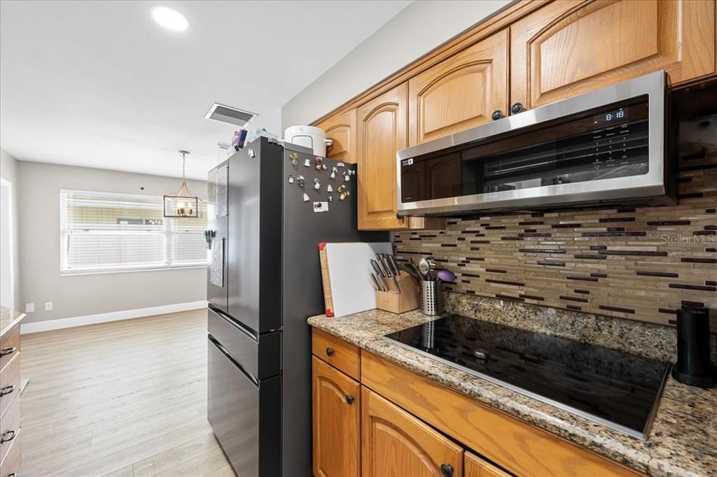 For Sale: $479,900 (3 beds, 2 baths, 1187 Square Feet)
