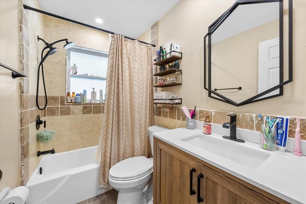 For Sale: $479,900 (3 beds, 2 baths, 1187 Square Feet)