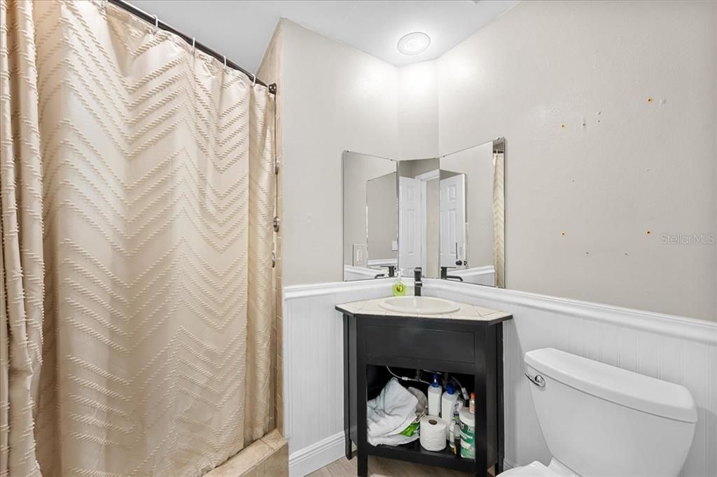 For Sale: $479,900 (3 beds, 2 baths, 1187 Square Feet)