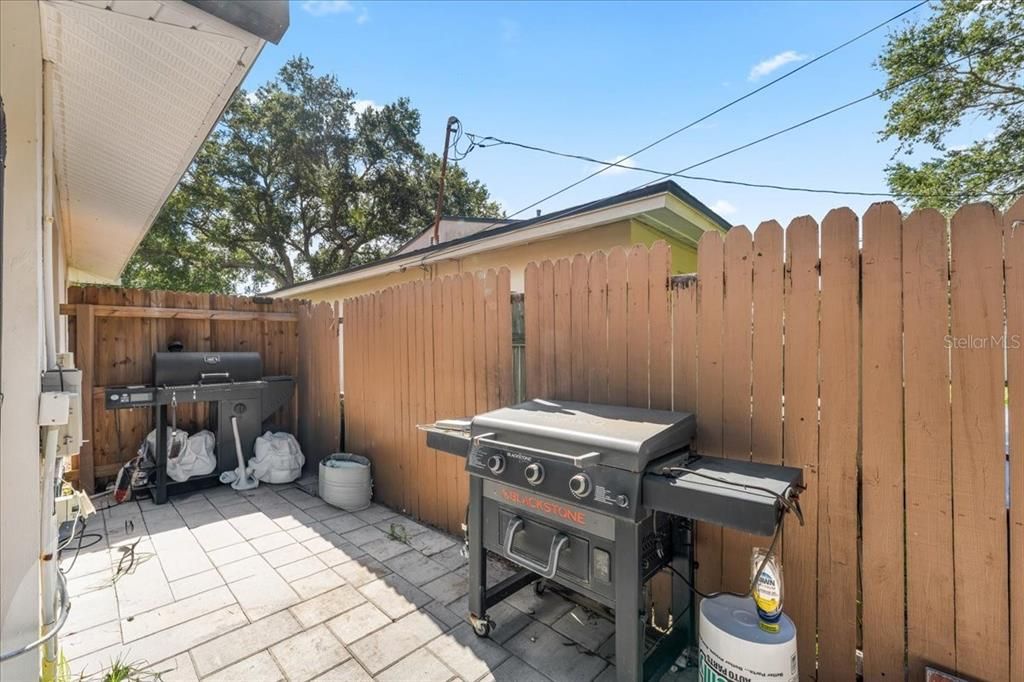 For Sale: $479,900 (3 beds, 2 baths, 1187 Square Feet)