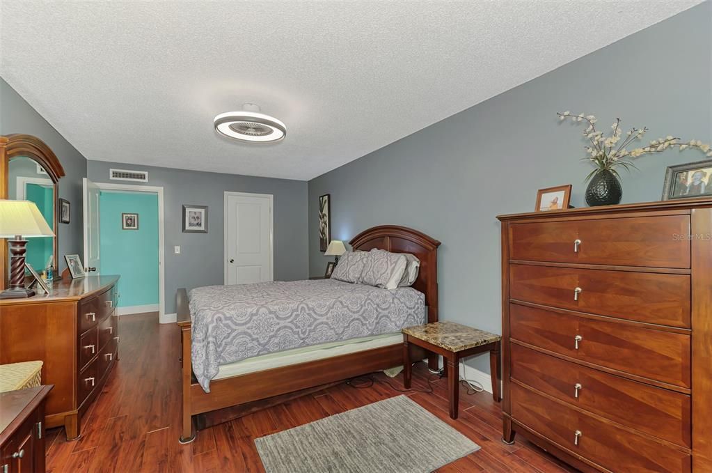 En Venta: $249,900 (1 camas, 1 baños, 800 Pies cuadrados)