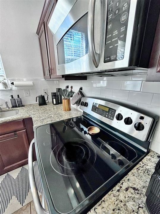 For Sale: $360,000 (2 beds, 2 baths, 1311 Square Feet)