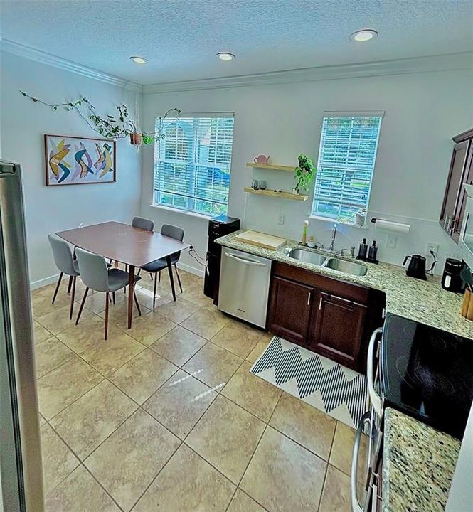 For Sale: $360,000 (2 beds, 2 baths, 1311 Square Feet)
