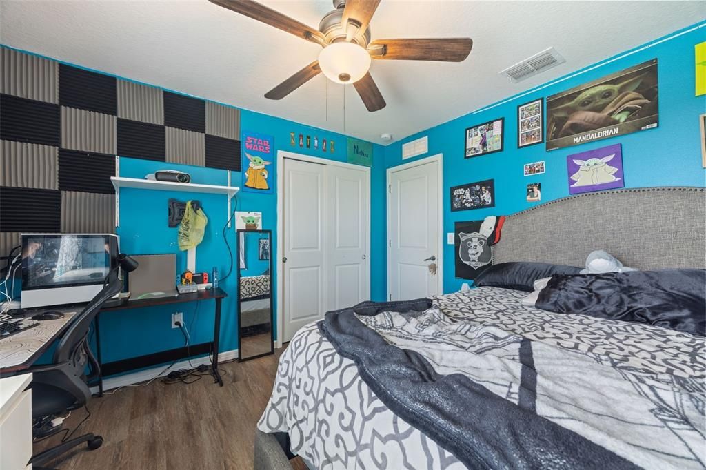 For Sale: $369,000 (4 beds, 2 baths, 2416 Square Feet)