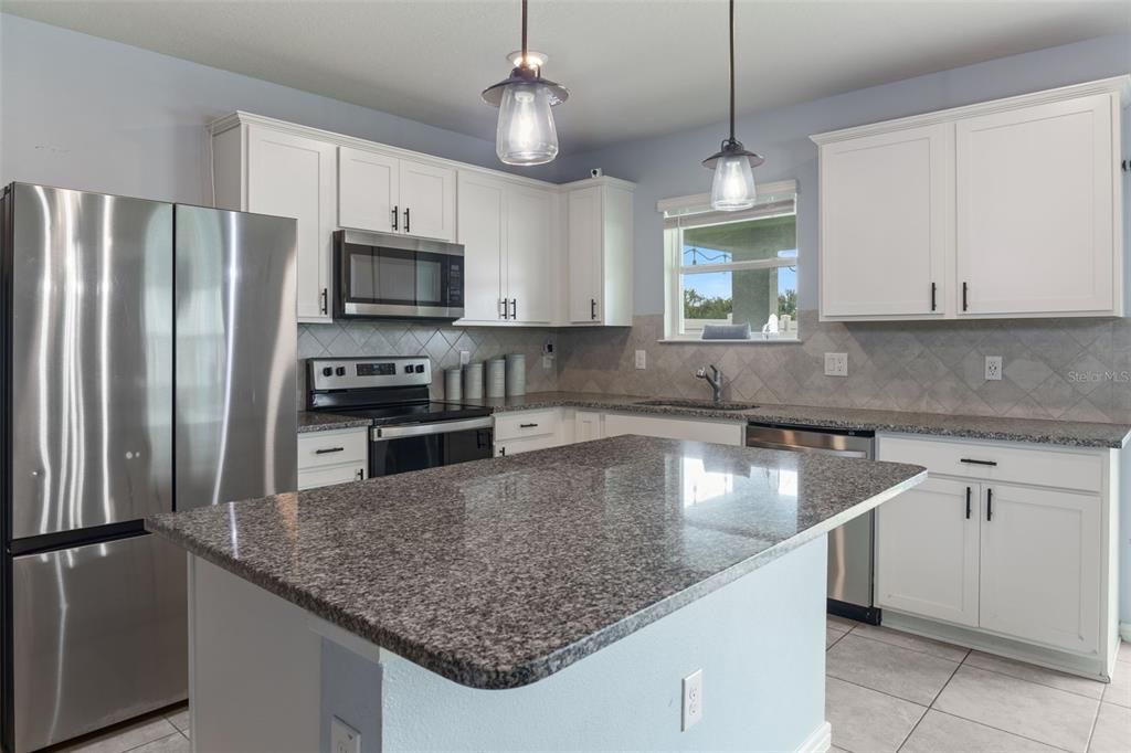 For Sale: $369,000 (4 beds, 2 baths, 2416 Square Feet)