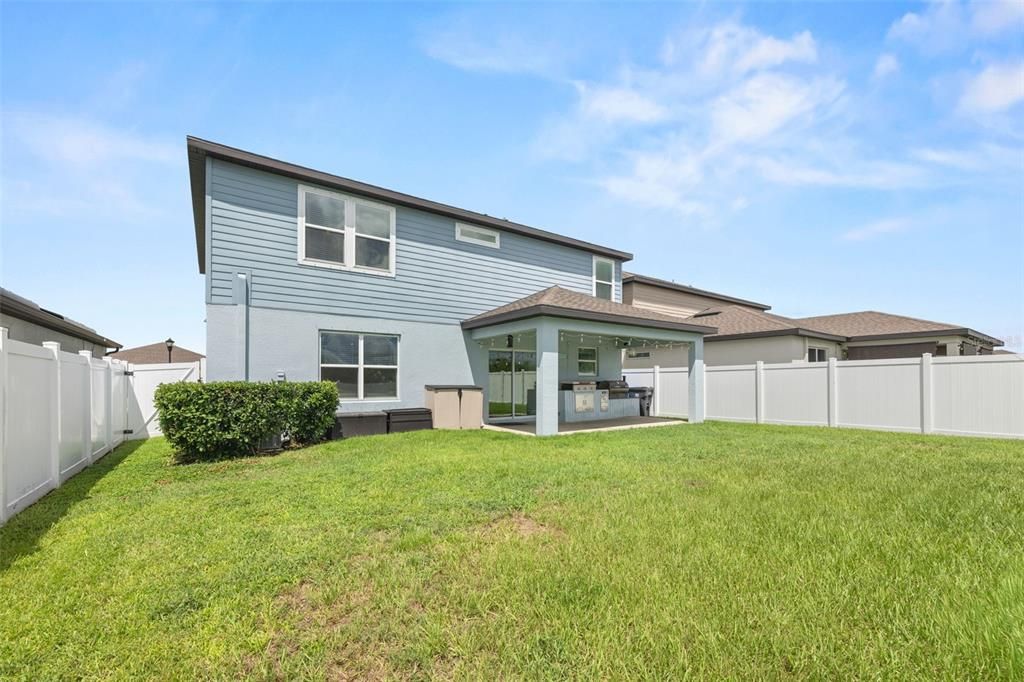 For Sale: $369,000 (4 beds, 2 baths, 2416 Square Feet)