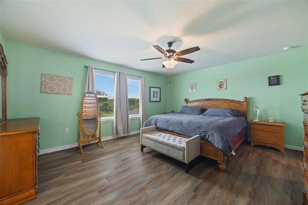 For Sale: $369,000 (4 beds, 2 baths, 2416 Square Feet)
