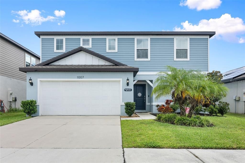 For Sale: $369,000 (4 beds, 2 baths, 2416 Square Feet)
