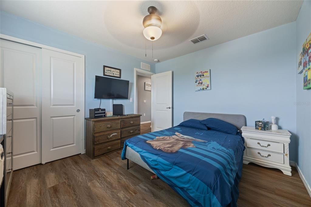 For Sale: $369,000 (4 beds, 2 baths, 2416 Square Feet)