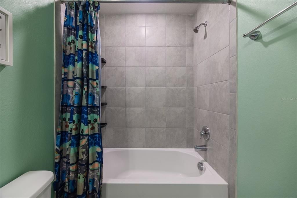 For Sale: $369,000 (4 beds, 2 baths, 2416 Square Feet)