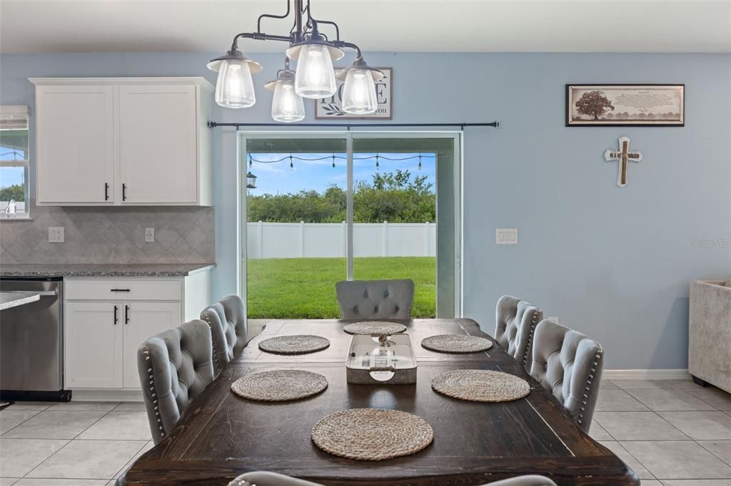 For Sale: $369,000 (4 beds, 2 baths, 2416 Square Feet)