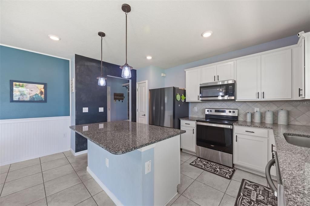 For Sale: $369,000 (4 beds, 2 baths, 2416 Square Feet)