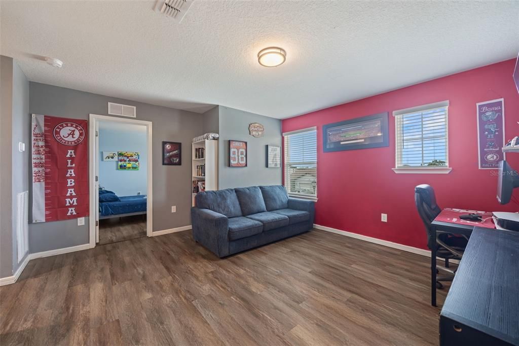 For Sale: $369,000 (4 beds, 2 baths, 2416 Square Feet)