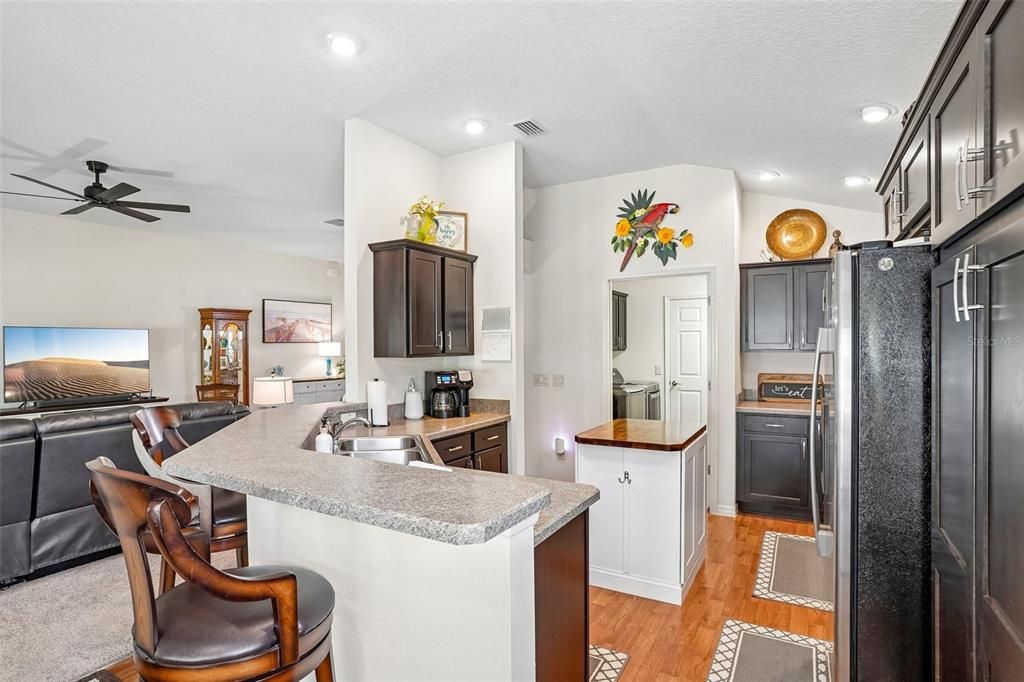En Venta: $519,000 (3 camas, 2 baños, 1965 Pies cuadrados)