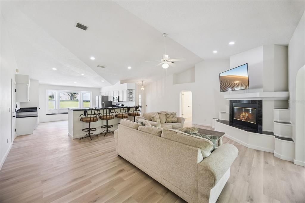 For Sale: $344,900 (3 beds, 2 baths, 2025 Square Feet)
