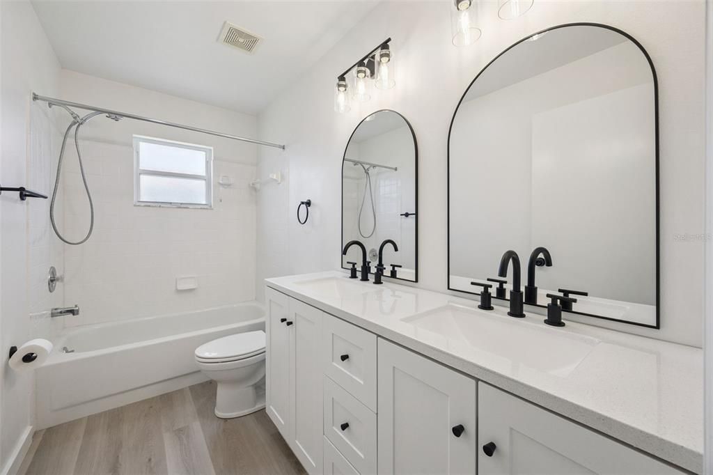 For Sale: $344,900 (3 beds, 2 baths, 2025 Square Feet)