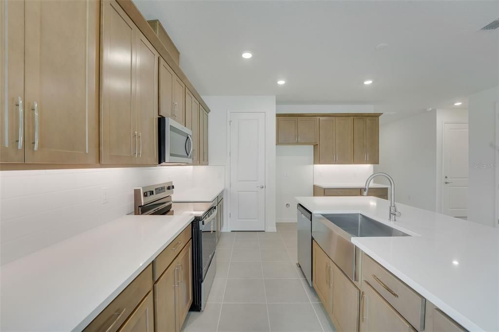 Active With Contract: $410,479 (4 beds, 2 baths, 2235 Square Feet)