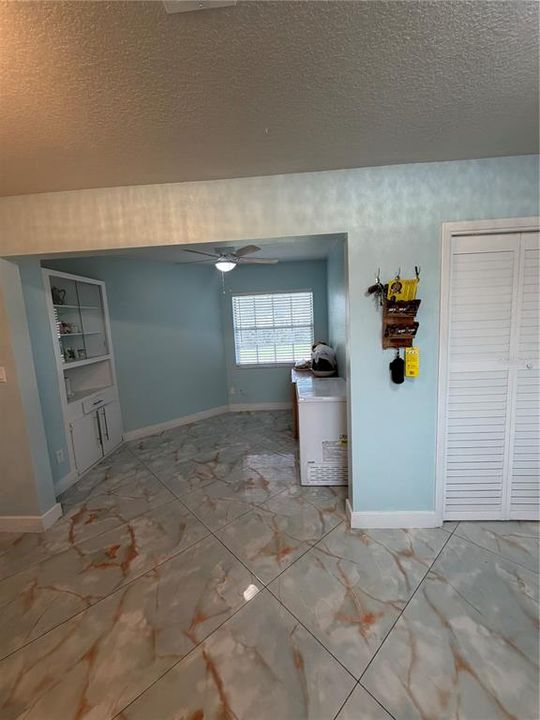 For Sale: $497,900 (5 beds, 2 baths, 1917 Square Feet)