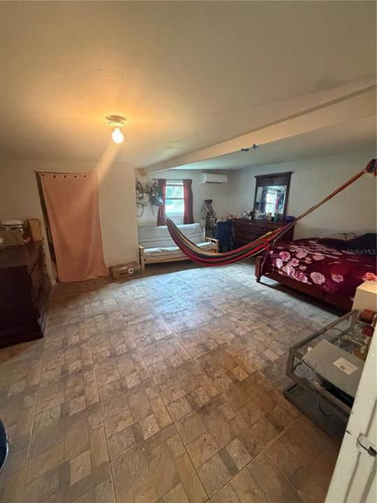 For Sale: $497,900 (5 beds, 2 baths, 1917 Square Feet)
