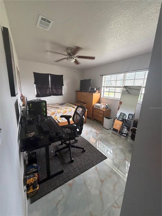 For Sale: $497,900 (5 beds, 2 baths, 1917 Square Feet)