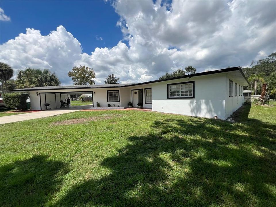 For Sale: $497,900 (5 beds, 2 baths, 1917 Square Feet)