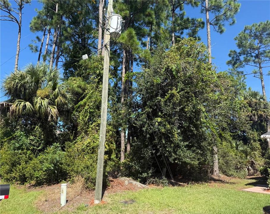 На продажу: $69,999 (0.24 acres)