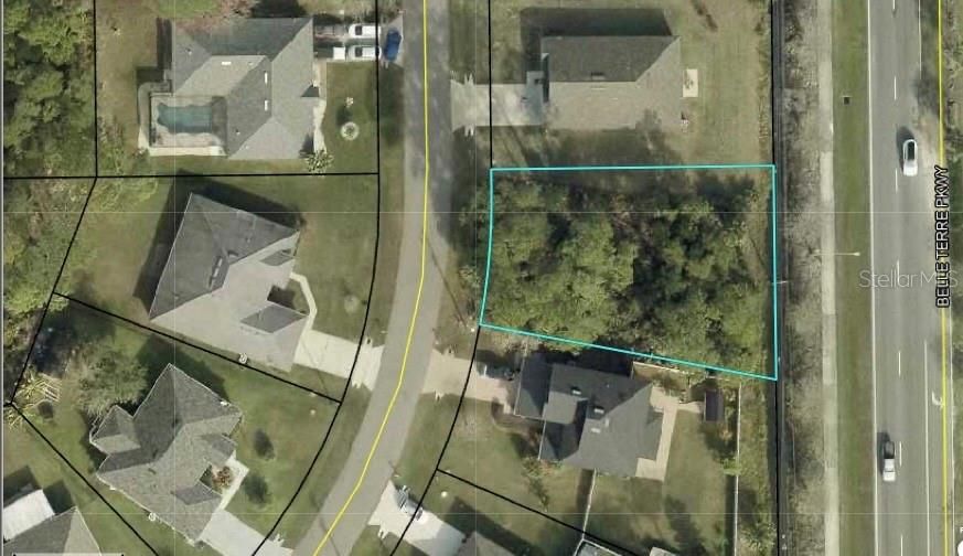 На продажу: $74,900 (0.24 acres)