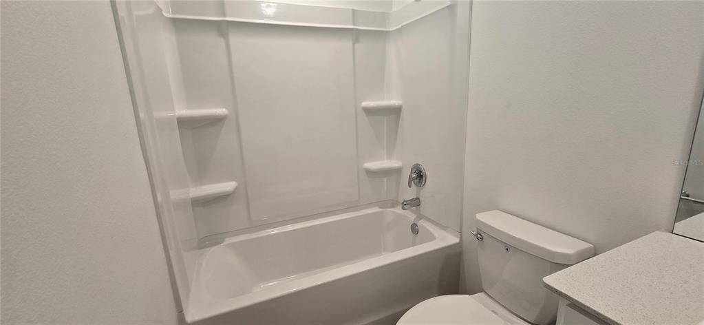 В аренду: $2,000 (3 спален, 2 ванн, 1378 Квадратных фут)