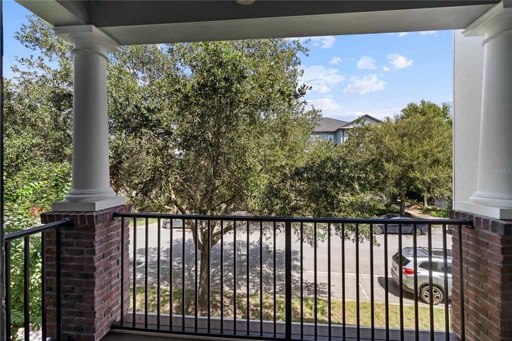 For Sale: $417,000 (3 beds, 3 baths, 1801 Square Feet)