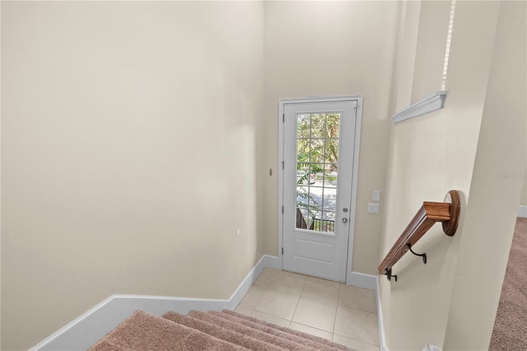 For Sale: $417,000 (3 beds, 3 baths, 1801 Square Feet)