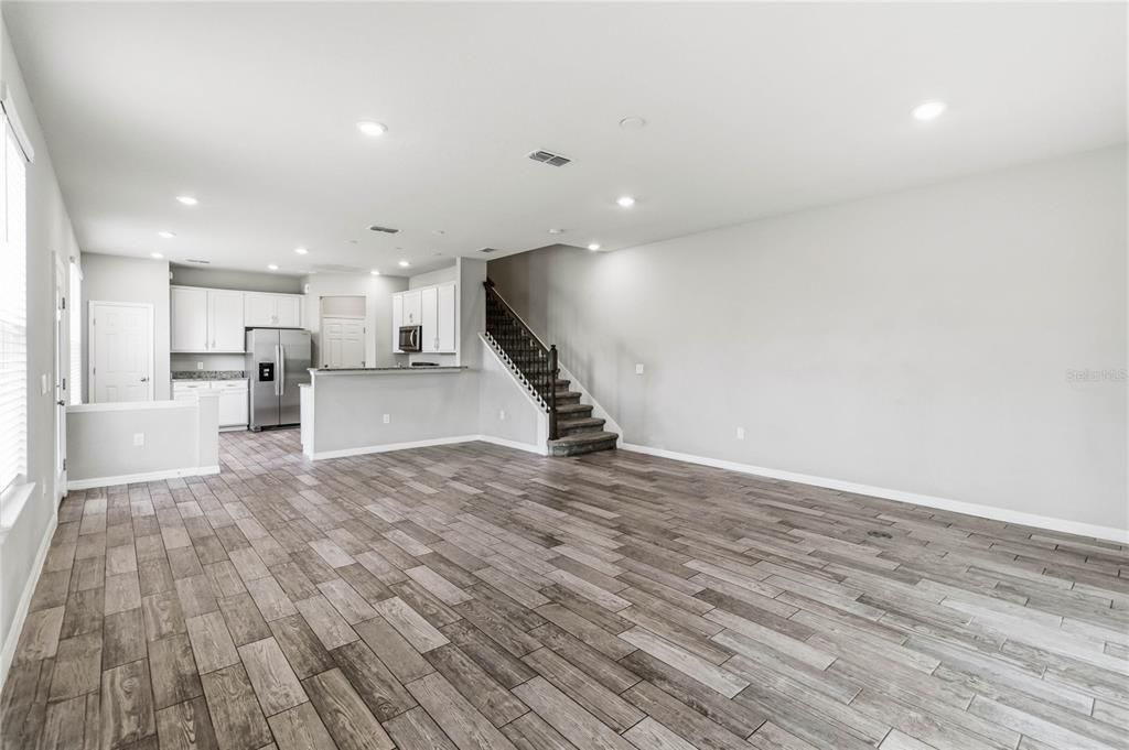 En Venta: $375,000 (3 camas, 2 baños, 1728 Pies cuadrados)