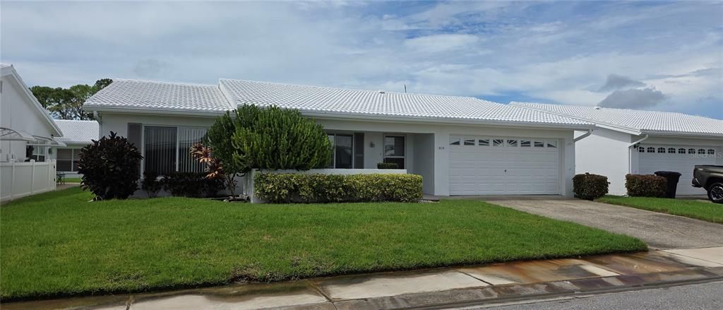 For Sale: $349,900 (2 beds, 2 baths, 1594 Square Feet)