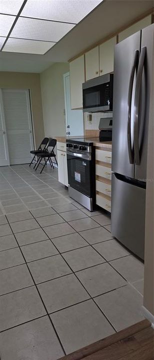 For Sale: $349,900 (2 beds, 2 baths, 1594 Square Feet)