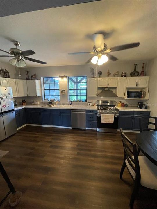 For Sale: $543,435 (3 beds, 2 baths, 2191 Square Feet)