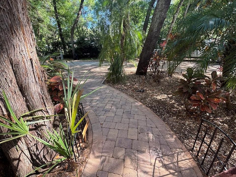 待售: $79,000 (0.09 acres)
