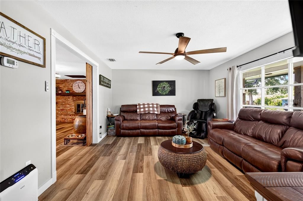 For Sale: $450,000 (4 beds, 3 baths, 2646 Square Feet)