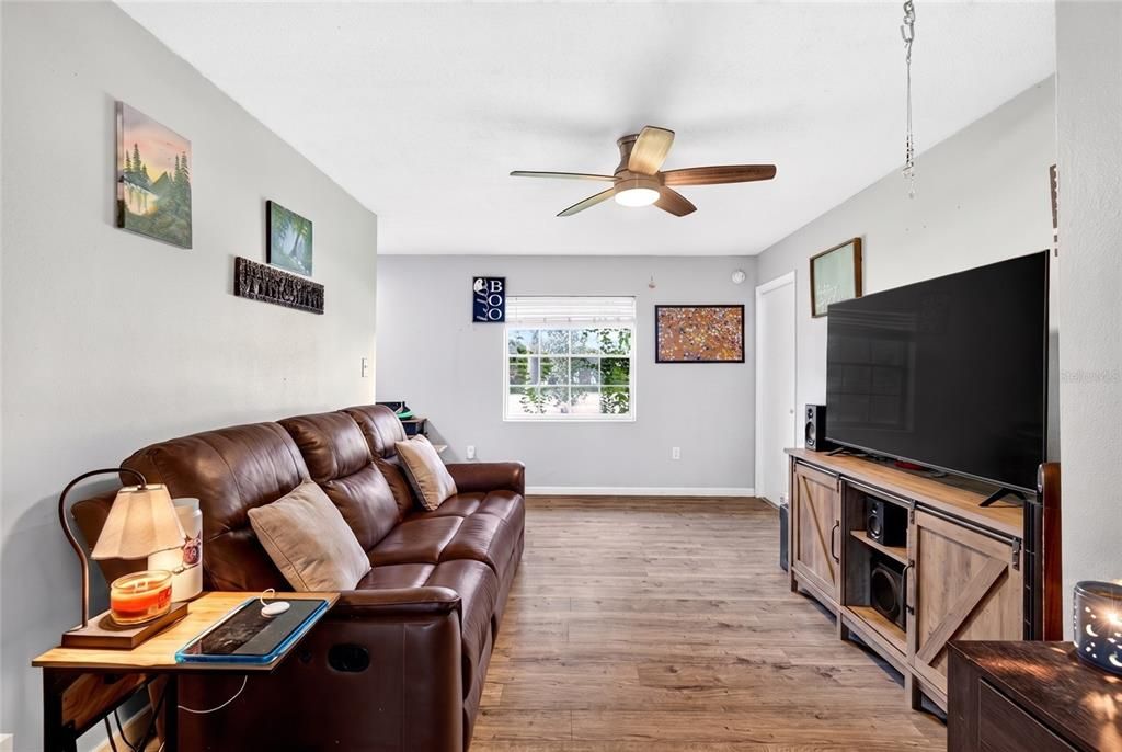 For Sale: $450,000 (4 beds, 3 baths, 2646 Square Feet)