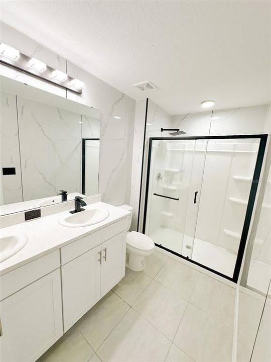 For Sale: $279,500 (3 beds, 2 baths, 1373 Square Feet)