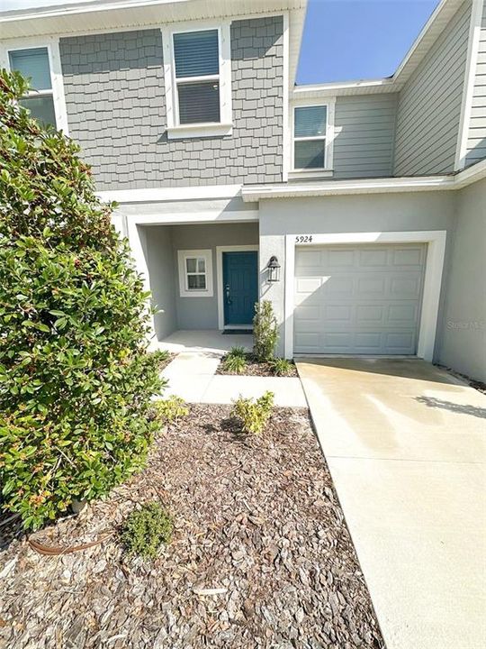 For Sale: $279,500 (3 beds, 2 baths, 1373 Square Feet)